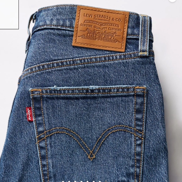 Levi's Ribcage Straight Ankle Jeans - Picture 7 of 7